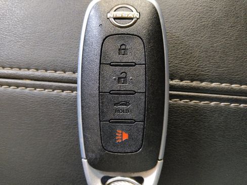 Used 2024 Nissan Sentra SV FWD image 32