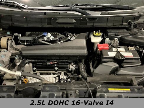 Used 2019 Nissan Rogue SV image 29