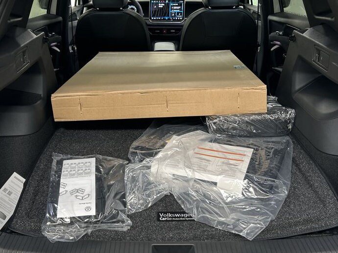 New 2026 Volkswagen Tiguan SE R-Line AWD/4WD image 19