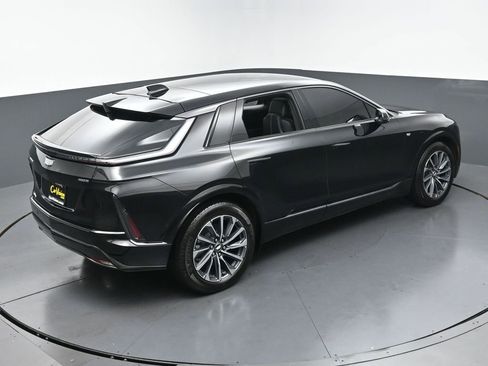 Used 2024 Cadillac Lyriq Sport RWD image 41