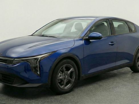 Used 2025 Kia K4 FWD image 3