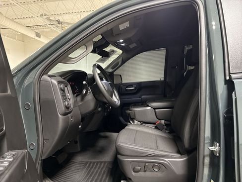 Used 2026 Chevrolet Silverado 1500 Custom Trail Boss AWD/4WD image 19