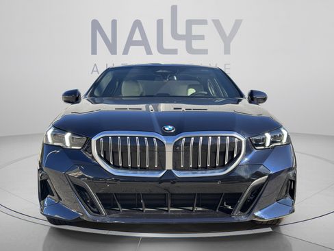 Used 2026 BMW 530i w/ M Sport Package RWD image 7