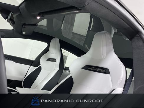 Used 2025 Tesla Model S Plaid AWD/4WD image 2