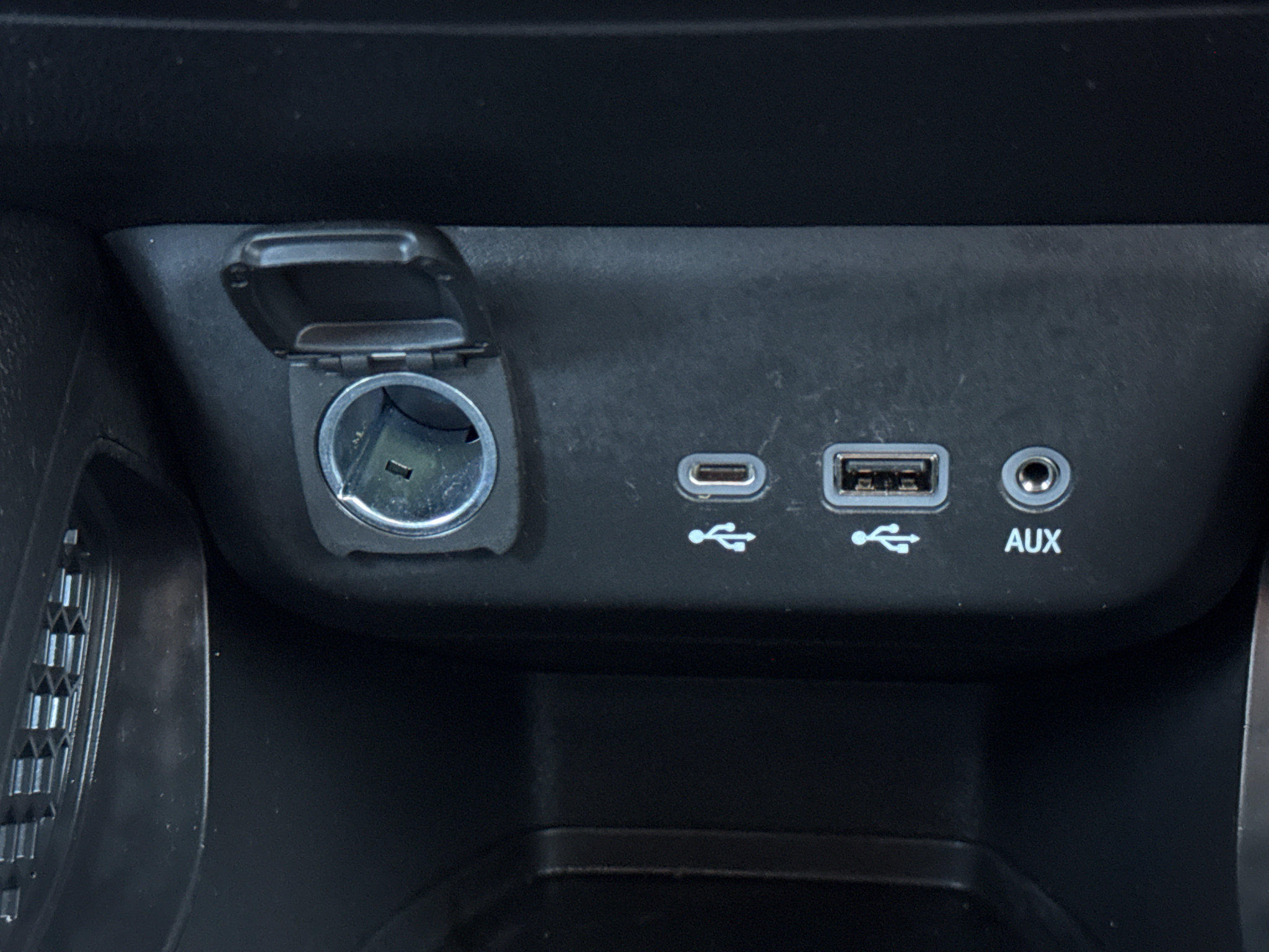 Used 2023 Chevrolet TrailBlazer LT w/ Convenience Package FWD image 27
