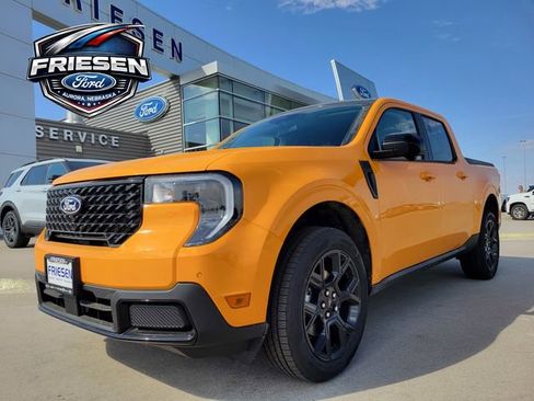 New 2026 Ford Maverick Lariat w/ Black Appearance Package image 8