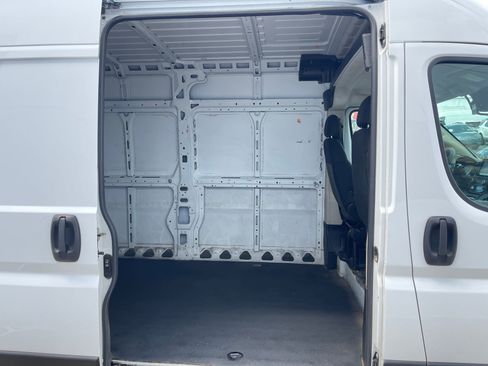 Used 2022 RAM ProMaster 2500 FWD image 25