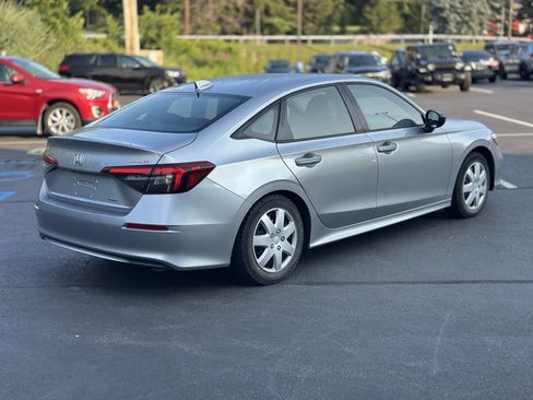Used 2025 Honda Civic FWD Hybrid Sedan image 4