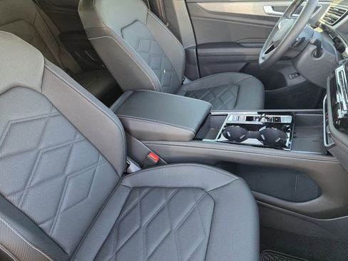 New 2026 Volkswagen Atlas Cross Sport SE image 11