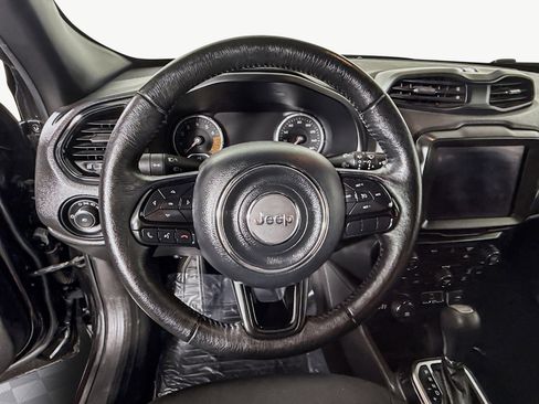 Used 2022 Jeep Renegade Altitude w/ Convenience Group image 13