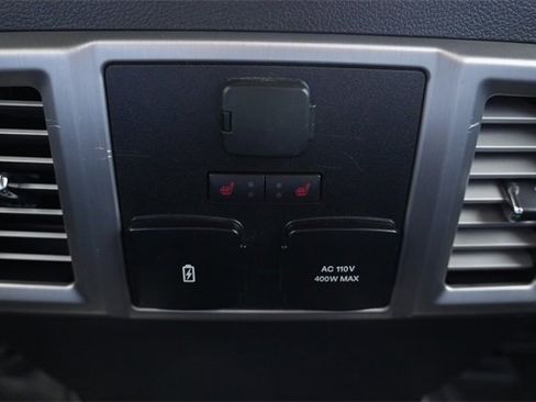 Used 2018 Ford F150 Platinum w/ Equipment Group 701A Luxury image 22