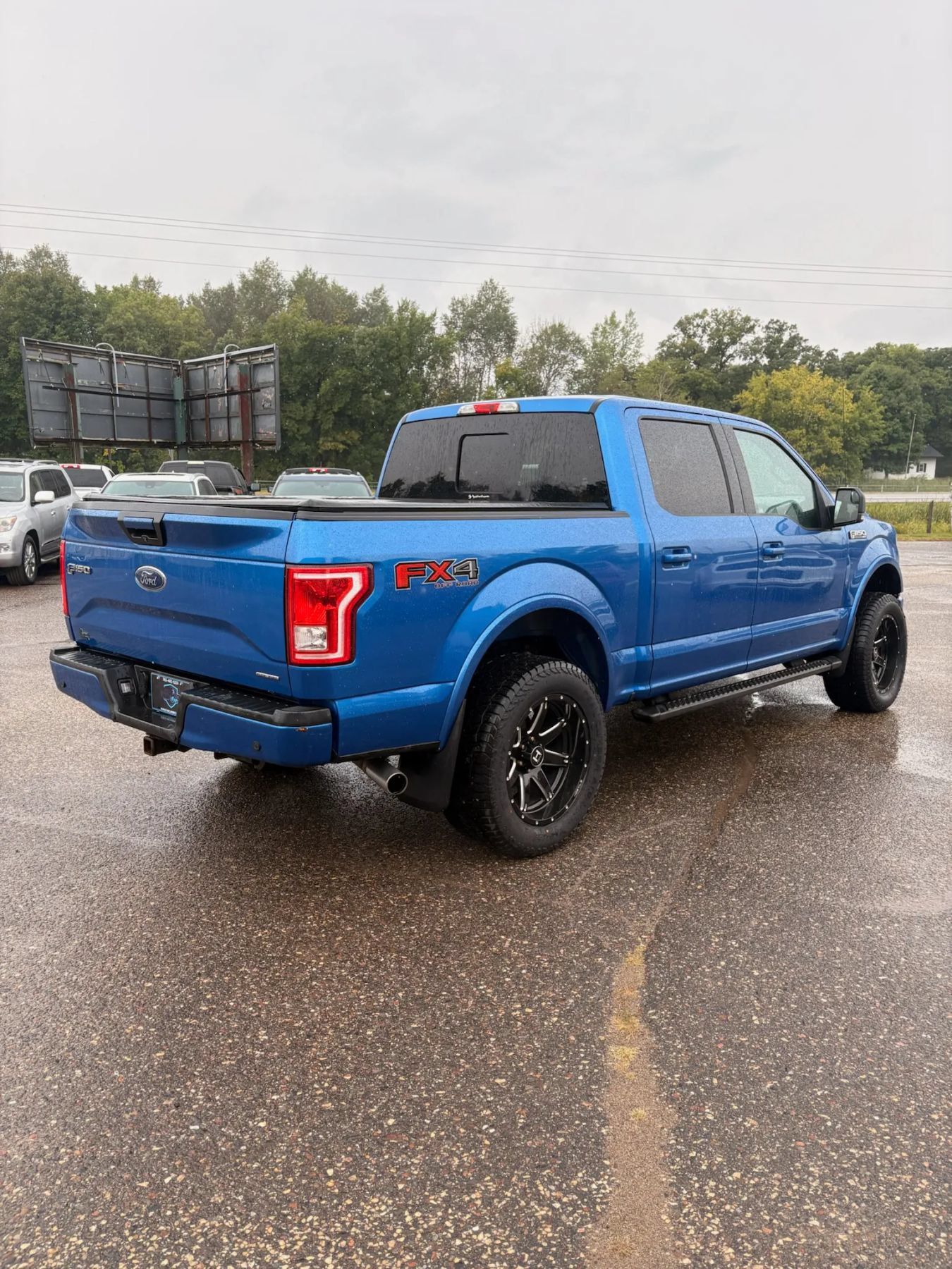 Used 2015 Ford F150 XLT w/ Equipment Group 302A Luxury AWD/4WD image 5