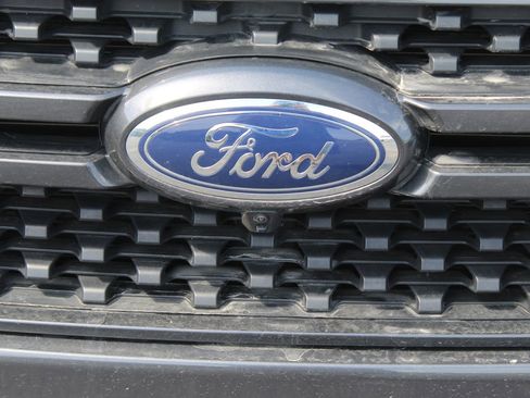 Used 2024 Ford Ranger XLT w/ Technology Package AWD/4WD image 12