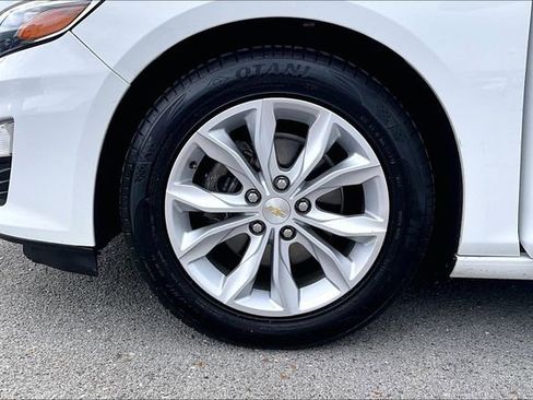 Used 2022 Chevrolet Malibu LT image 30