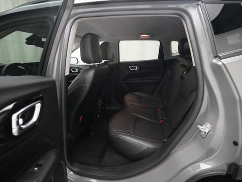 Used 2022 Jeep Compass Trailhawk w/ Trailhawk Convenience Group image 15