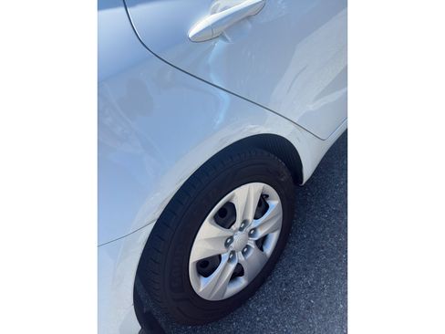 Used 2016 Kia Forte LX FWD image 8