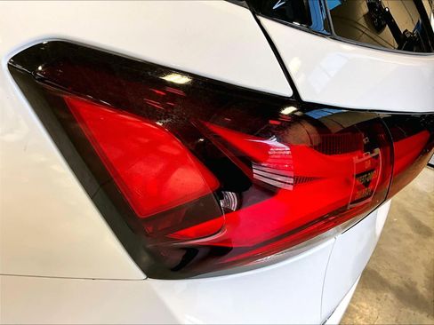 Used 2022 Chevrolet Equinox Premier image 35