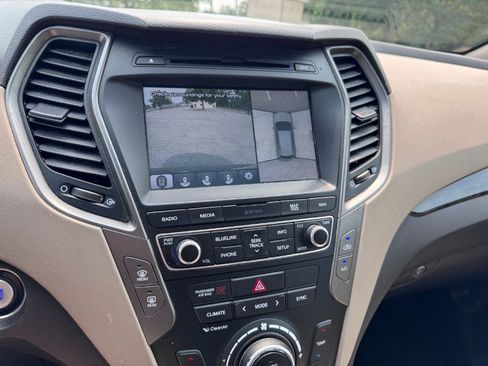 Used 2017 Hyundai Santa Fe Sport w/ 2.4L Tech Package 04 AWD/4WD image 19