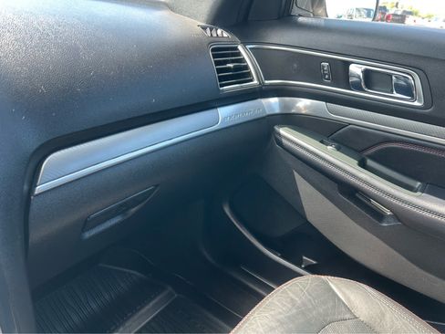 Used 2018 Ford Explorer Sport w/ Equipment Group 401A AWD/4WD image 53