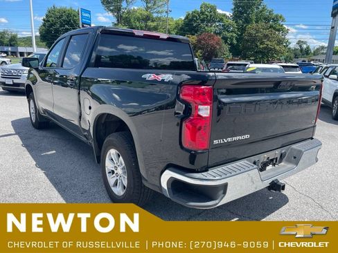 Used 2022 Chevrolet Silverado 1500 LT AWD/4WD image 14