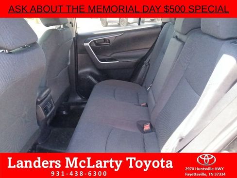 Used 2022 Toyota RAV4 LE AWD/4WD image 27