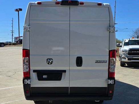 Used 2025 RAM ProMaster 3500 w/ Quick Order Package 22G SLT FWD image 5