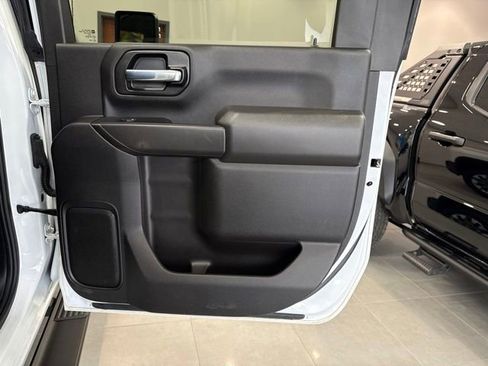 Used 2022 Chevrolet Silverado 2500 Custom w/ Custom Convenience Package AWD/4WD image 44