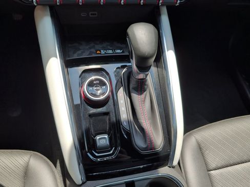 Used 2024 GMC Canyon AT4X AWD/4WD image 25