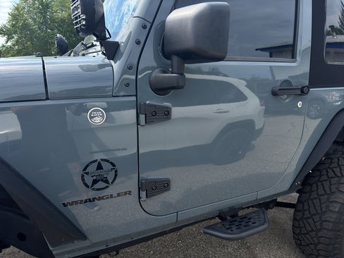 Used 2014 Jeep Wrangler Sport AWD/4WD image 17