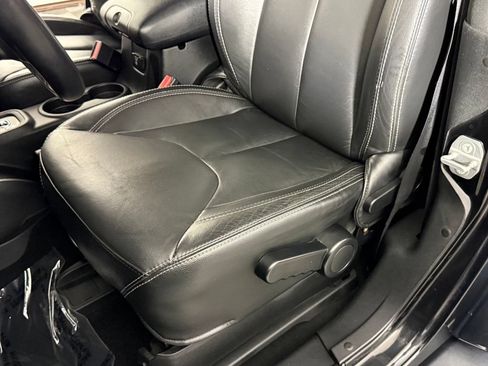 Used 2015 Jeep Wrangler Sahara w/ Connectivity Group AWD/4WD image 18