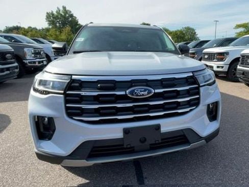 New 2026 Ford Explorer Active w/ Active Comfort Package AWD/4WD image 7
