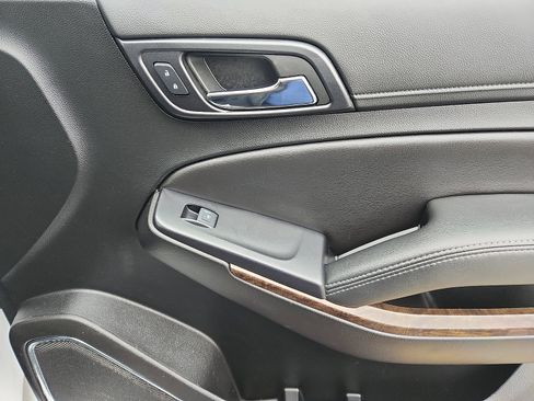 Used 2018 Chevrolet Tahoe LT image 37