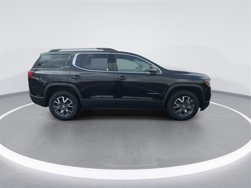 Used 2023 GMC Acadia SLE w/ Driver Convenience Package image 9