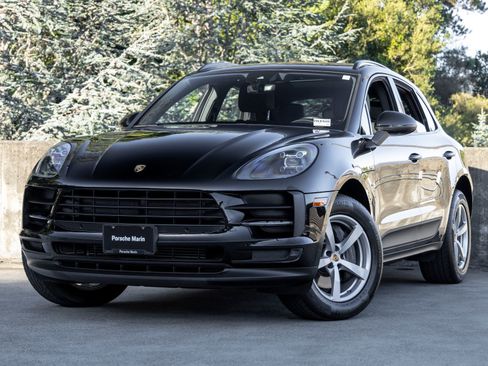 Certified 2021 Porsche Macan AWD/4WD image 1