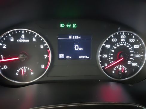 Used 2021 Kia Seltos EX AWD/4WD image 18