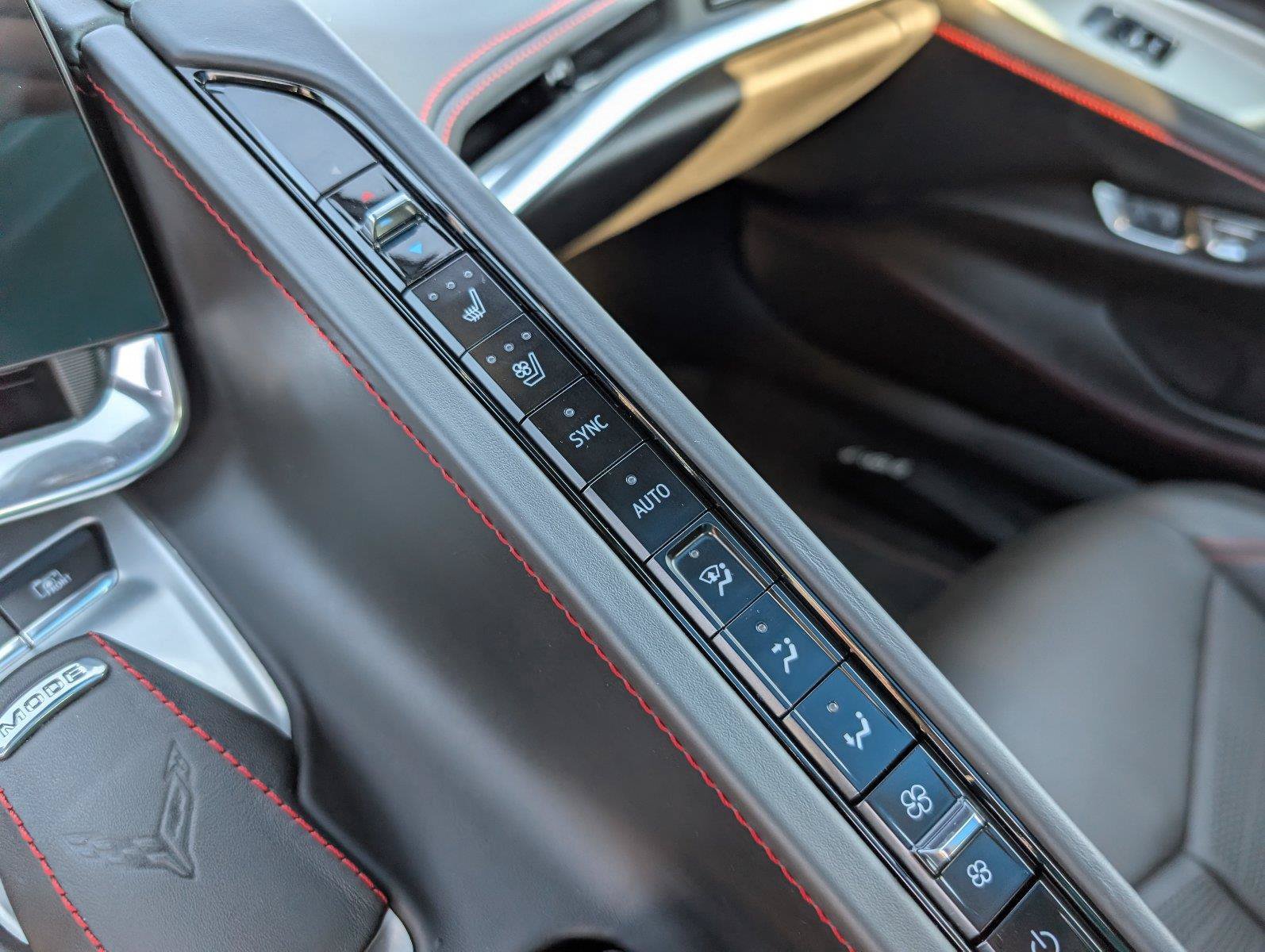 Used 2020 Chevrolet Corvette Stingray Premium Cpe w/ 3LT Preferred Equipment Group RWD image 26