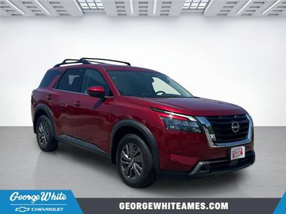 Used 2023 Nissan Pathfinder SV w/ SV Premium Package