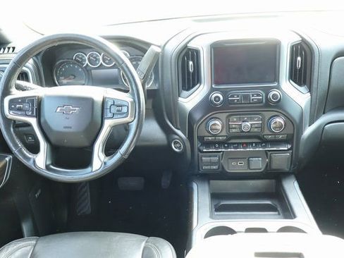 Used 2020 Chevrolet Silverado 1500 LT Trail Boss AWD/4WD image 7