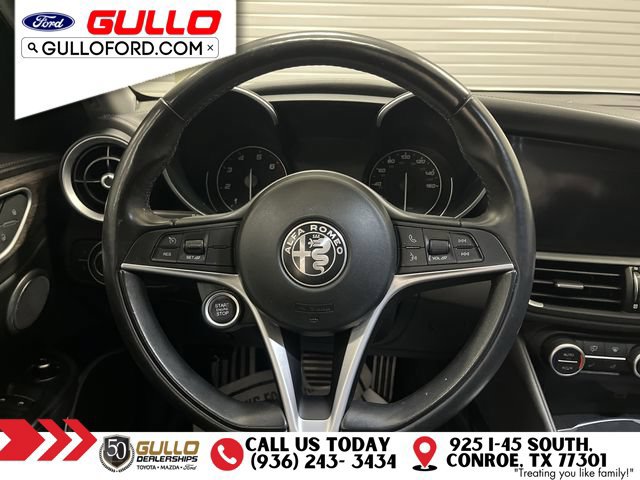 Used 2019 Alfa Romeo Giulia Ti w/ Quick Order Package 22X Lusso AWD/4WD image 12