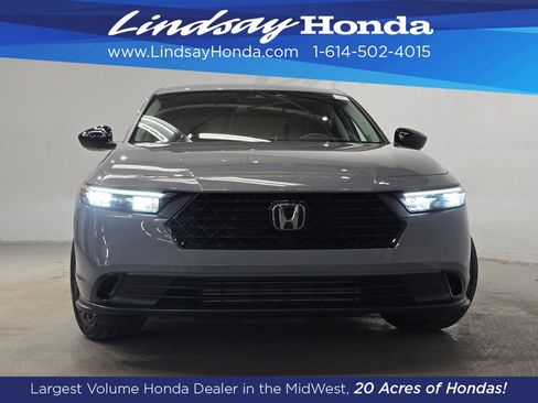 Certified 2025 Honda Accord SE image 2