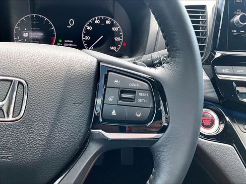 Used 2025 Honda Odyssey Elite image 21