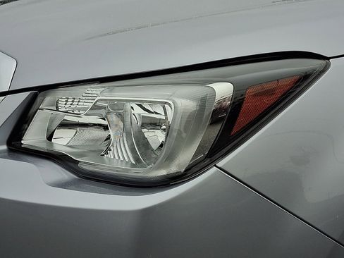 Used 2018 Subaru Forester 2.5i Limited w/ Popular Package #2 image 9