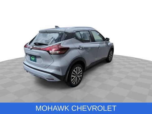 Used 2023 Nissan Kicks SV FWD image 8