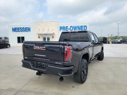 Used 2025 GMC Sierra 2500 AT4 w/ AT4 Premium Plus Package AWD/4WD image 7