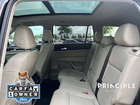 Used 2023 Volkswagen Atlas SE w/ Panoramic Sunroof Package image 28
