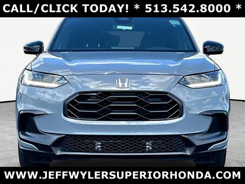 Used 2025 Honda HR-V Sport image 2