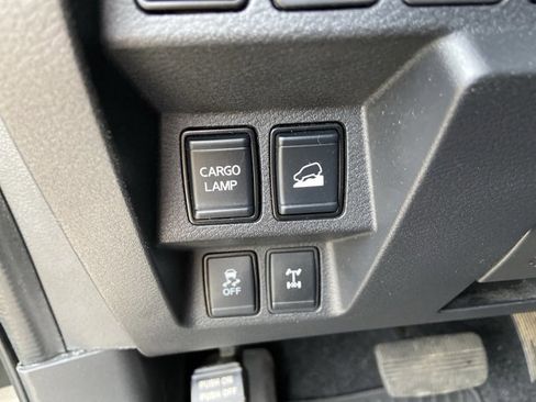 Used 2023 Nissan Frontier PRO-4X w/ Pro Convenience Package image 47