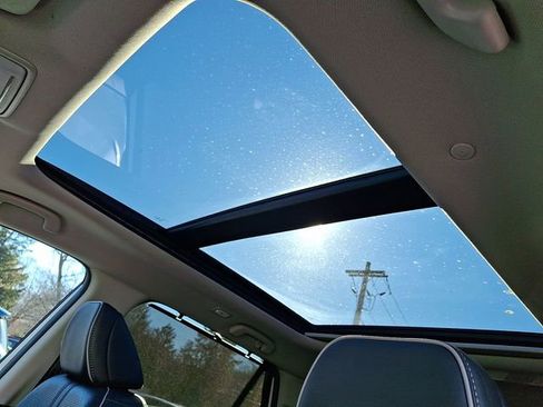 Certified 2023 Honda Pilot Elite image 16