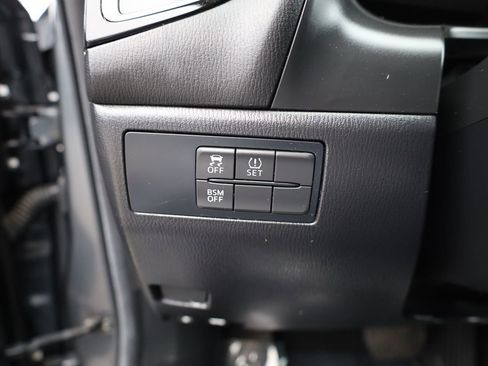 Used 2016 MAZDA MAZDA3 i Grand Touring image 21