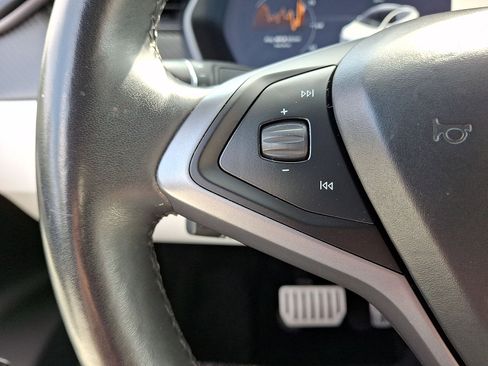 Used 2018 Tesla Model X 75D AWD/4WD image 17